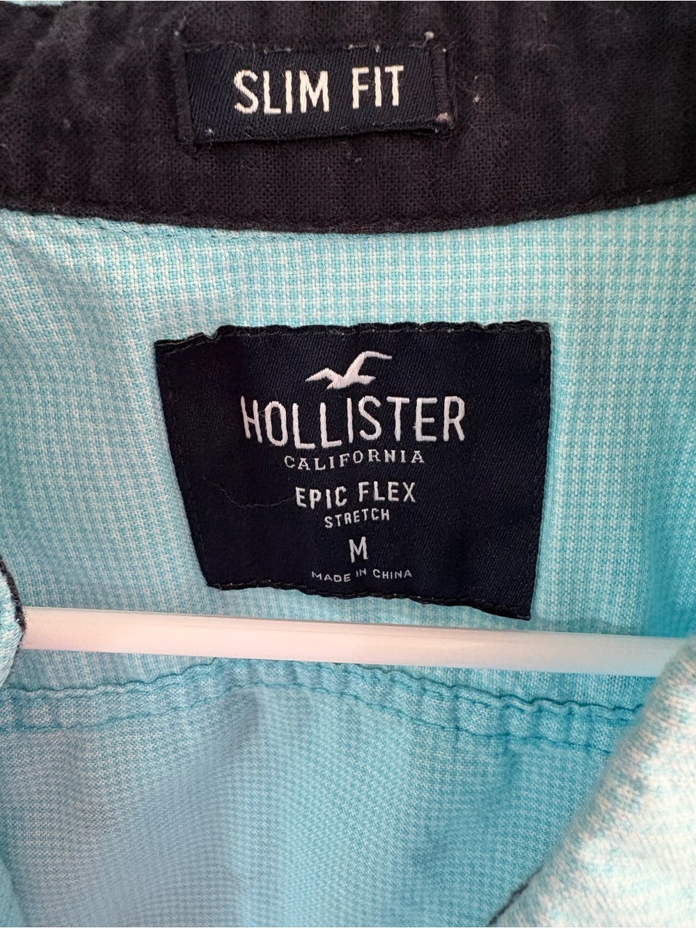 Hollister Light Blue Short Sleeve Button-Down Shirt with Palm Print - Picture 4 of 4